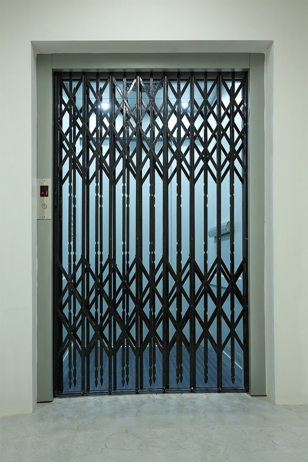 Heavy Steel Collapsible Shutter Gates